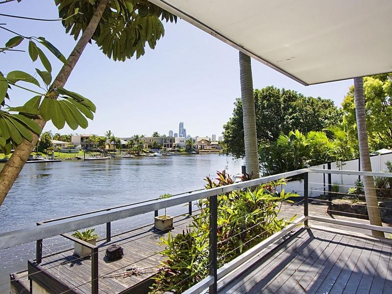 175 Monaco Street, Broadbeach Waters QLD 4218