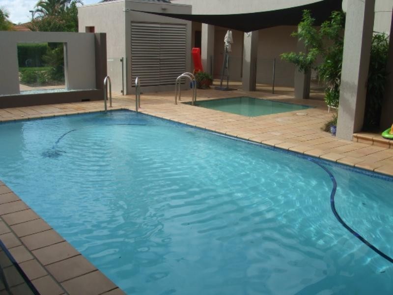 12 Meadowview Drive, Carrara QLD 4211