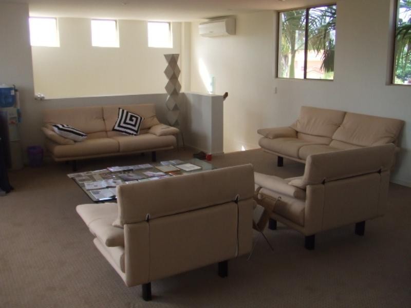 12 Meadowview Drive, Carrara QLD 4211