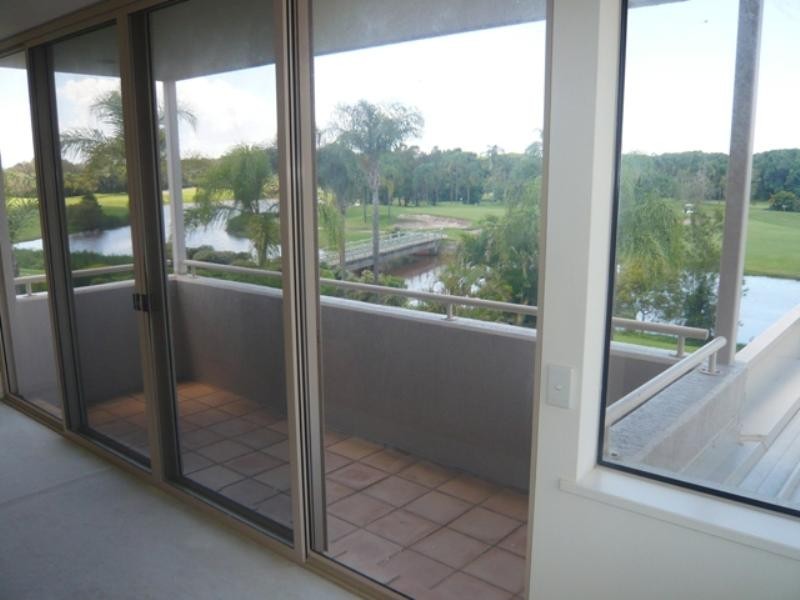 12 Meadowview Drive, Carrara QLD 4211