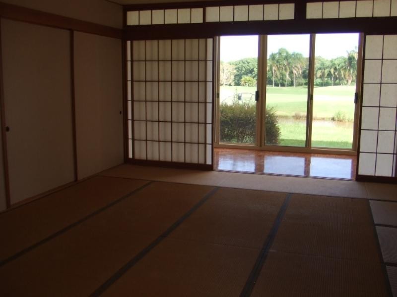 12 Meadowview Drive, Carrara QLD 4211