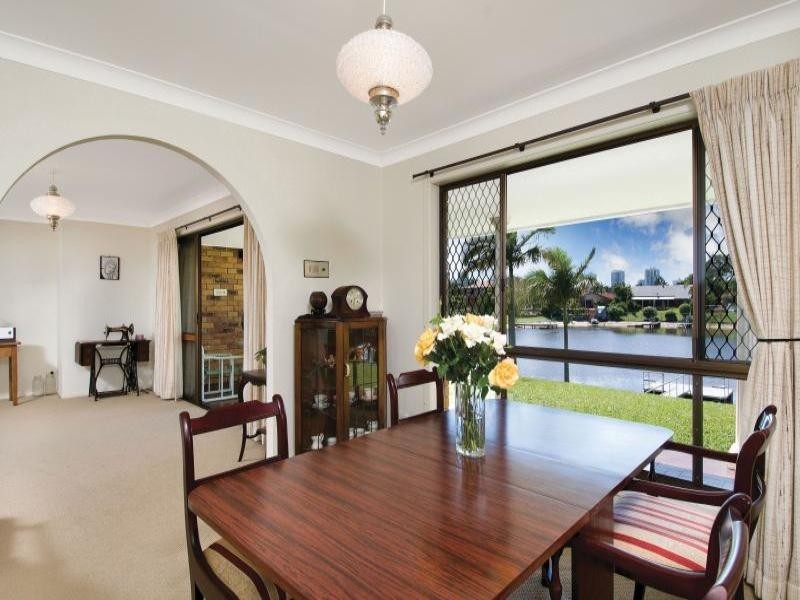 Broadbeach Waters QLD 4218