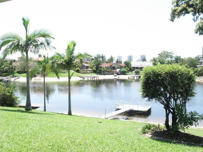 Broadbeach Waters QLD 4218