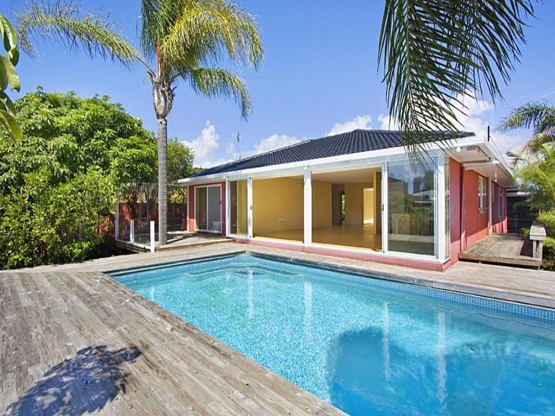 6 Flamingo Key, Broadbeach Waters QLD 4218