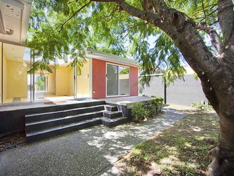 6 Flamingo Key, Broadbeach Waters QLD 4218