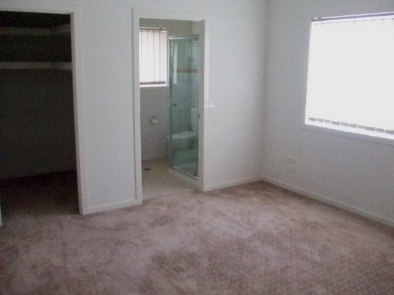 2/35 Meridien Avenue, Varsity Lakes QLD 4227