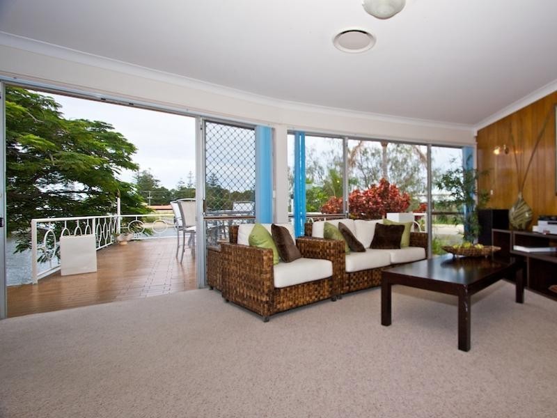 Broadbeach Waters QLD 4218
