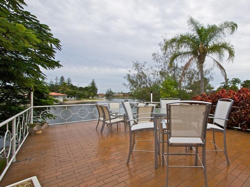 Broadbeach Waters QLD 4218