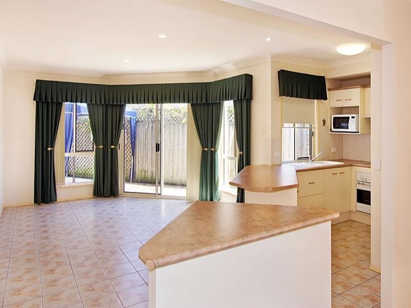 Varsity Lakes QLD 4227