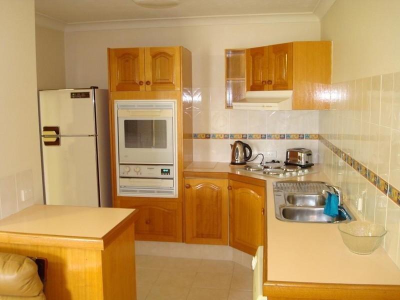 9/24 Second Avenue, Broadbeach QLD 4218