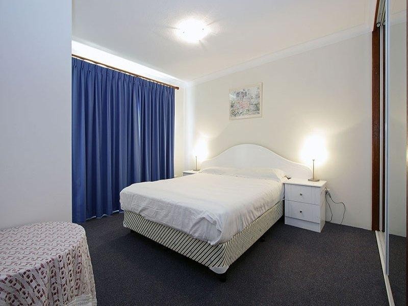 1 ‘The Rinks’, 11 Armrick Avenue, Broadbeach QLD 4218