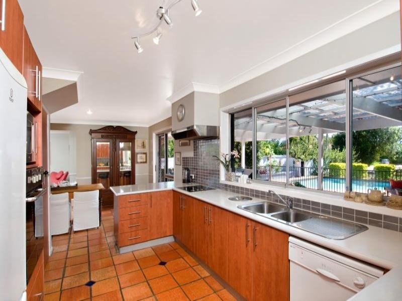Broadbeach Waters QLD 4218