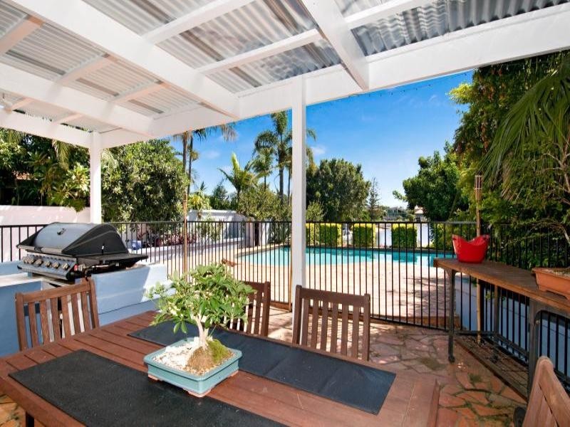 Broadbeach Waters QLD 4218