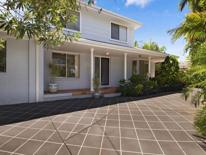 Broadbeach Waters QLD 4218