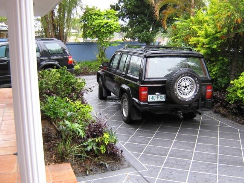 Broadbeach Waters QLD 4218