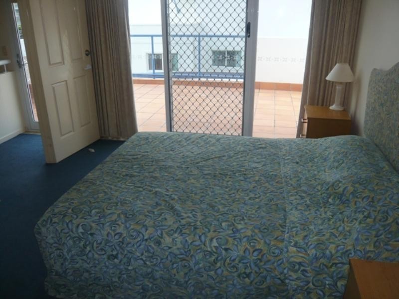 14/193 Surf Parade, Broadbeach QLD 4218