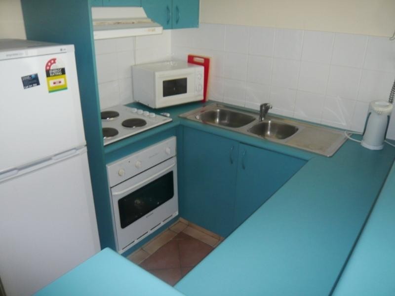 14/193 Surf Parade, Broadbeach QLD 4218