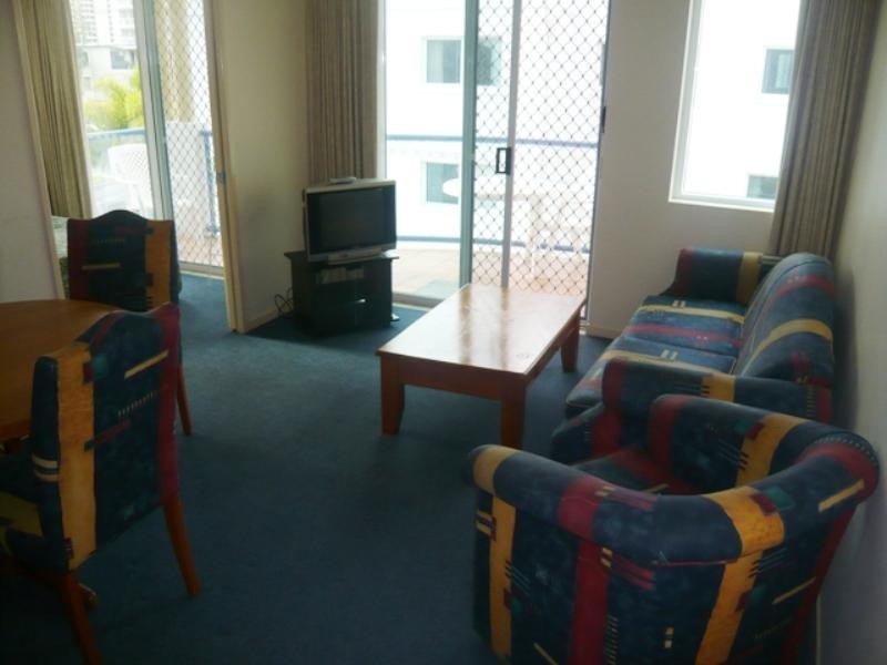 14/193 Surf Parade, Broadbeach QLD 4218