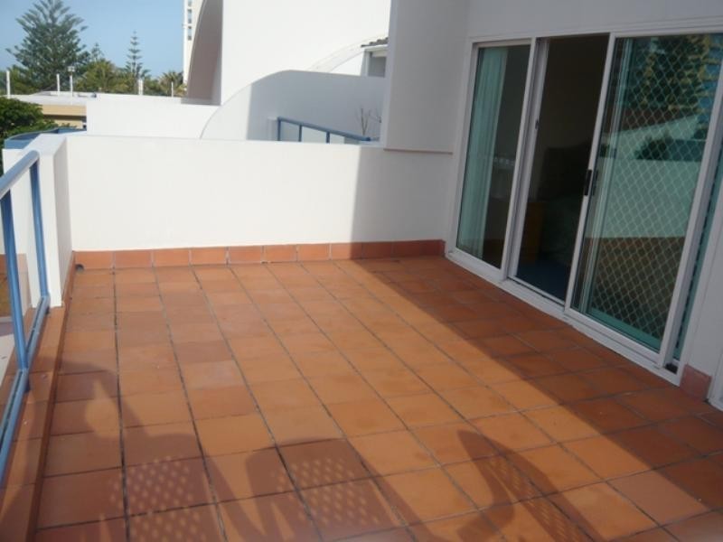 14/193 Surf Parade, Broadbeach QLD 4218