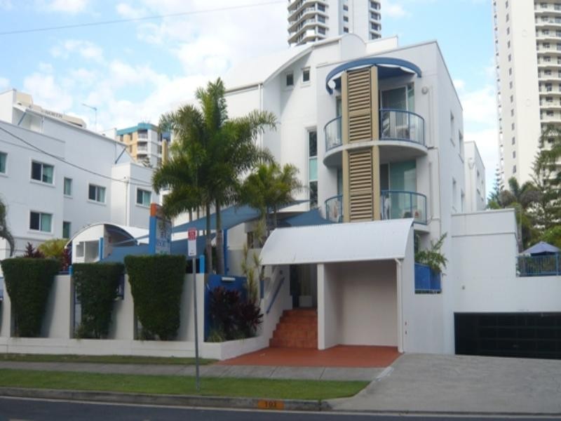 14/193 Surf Parade, Broadbeach QLD 4218
