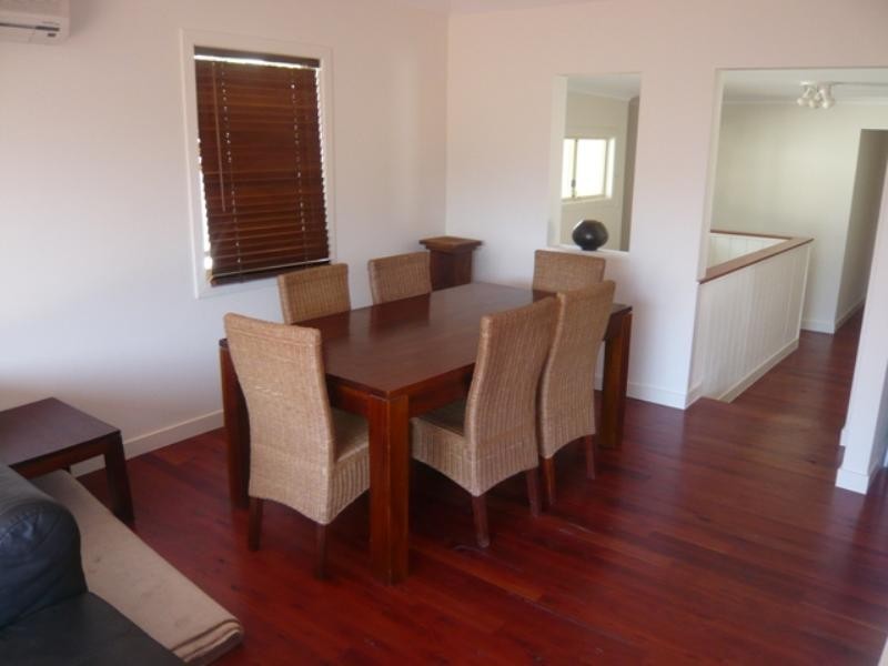 26 Sunbrite Avenue, Mermaid Beach QLD 4218