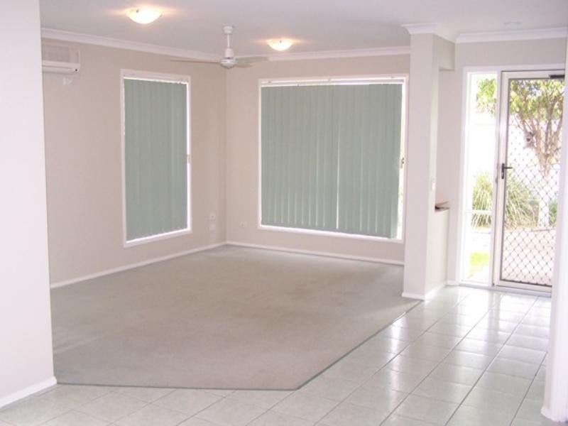 22 Madasin Close, Arundel QLD 4214