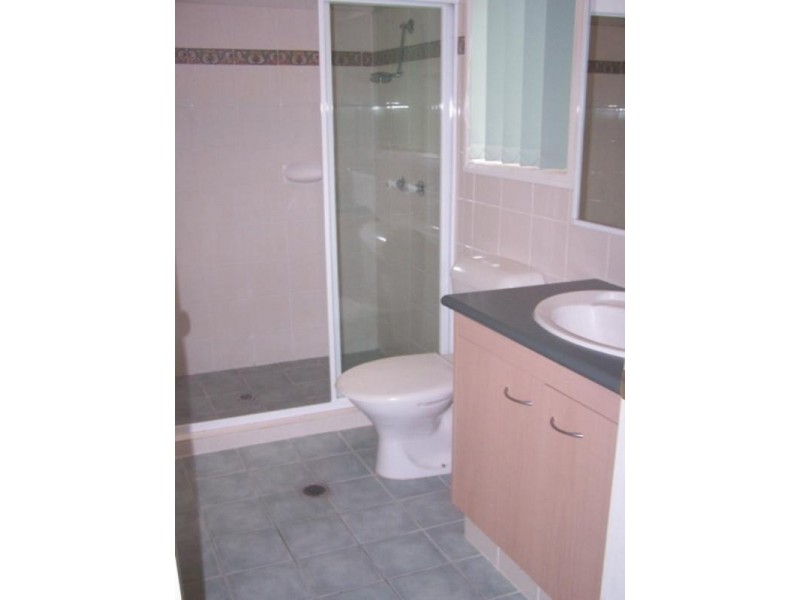 22 Madasin Close, Arundel QLD 4214