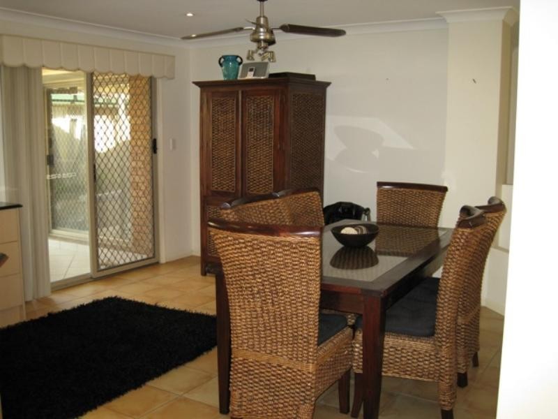 10 Cumberland Drive, Varsity Lakes QLD 4227