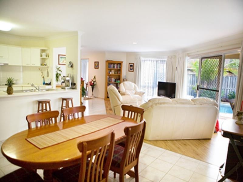 Varsity Lakes QLD 4227