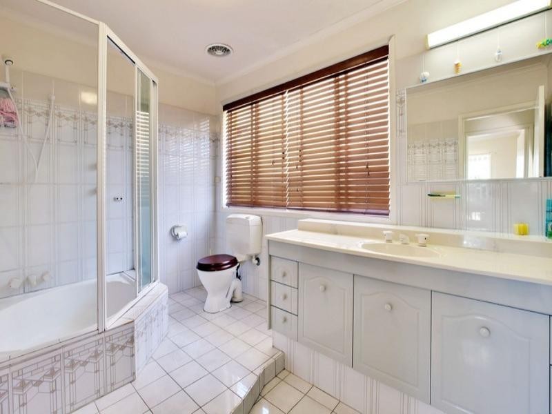 Broadbeach Waters QLD 4218