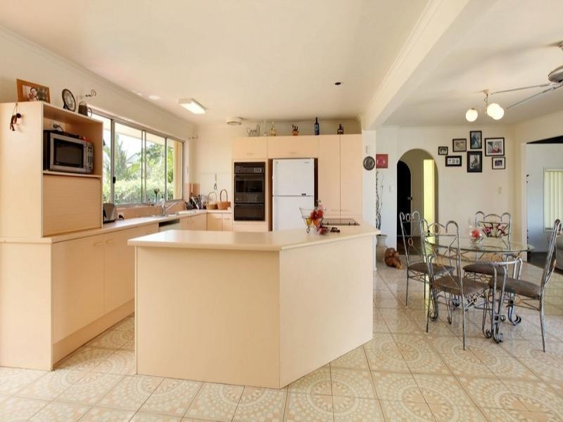 Broadbeach Waters QLD 4218