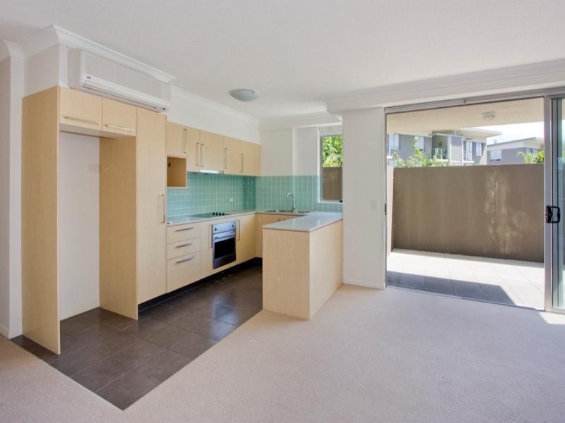 12 Executive Drive, Burleigh Waters QLD 4220