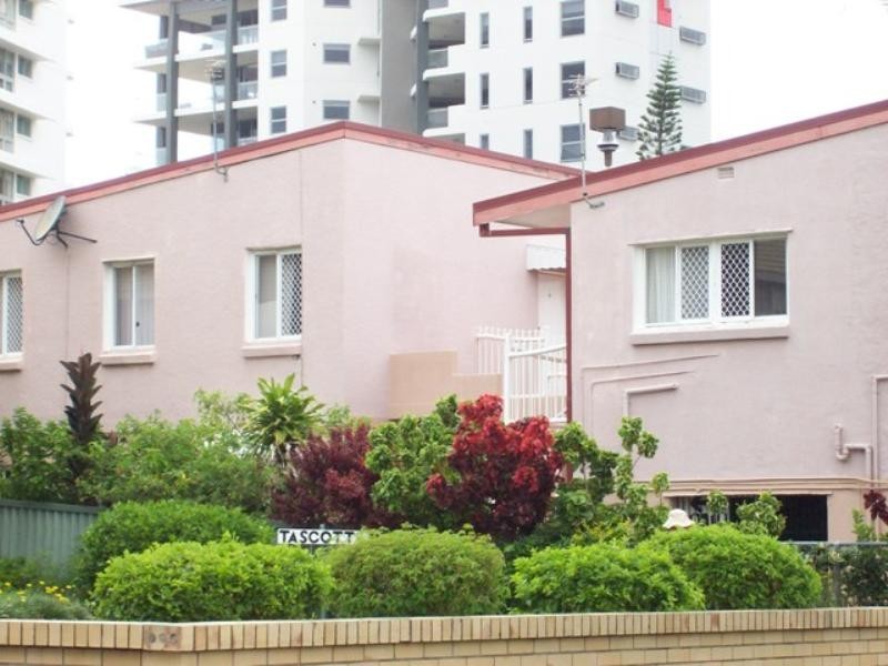 4/1969 Gold Coast Highway, Burleigh Heads QLD 4220
