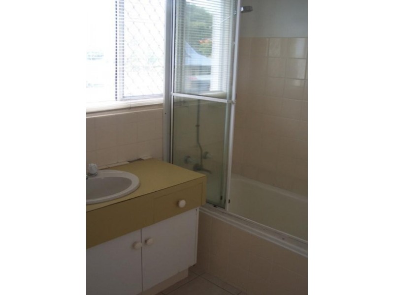 4/1969 Gold Coast Highway, Burleigh Heads QLD 4220