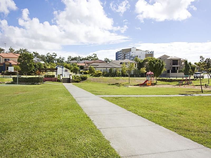 Varsity Lakes QLD 4227