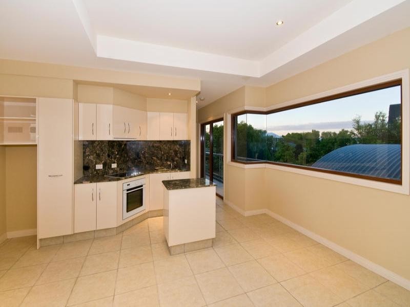 813 Legend Trail, Robina QLD 4226