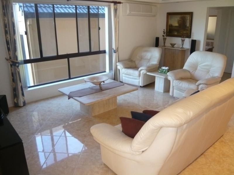 74 Bonogin Road, Mudgeeraba QLD 4213