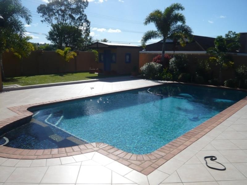 74 Bonogin Road, Mudgeeraba QLD 4213