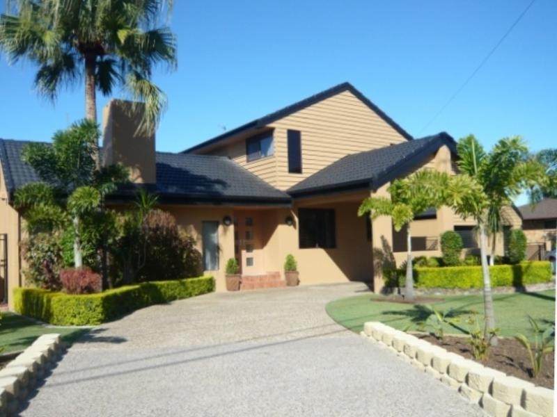 74 Bonogin Road, Mudgeeraba QLD 4213