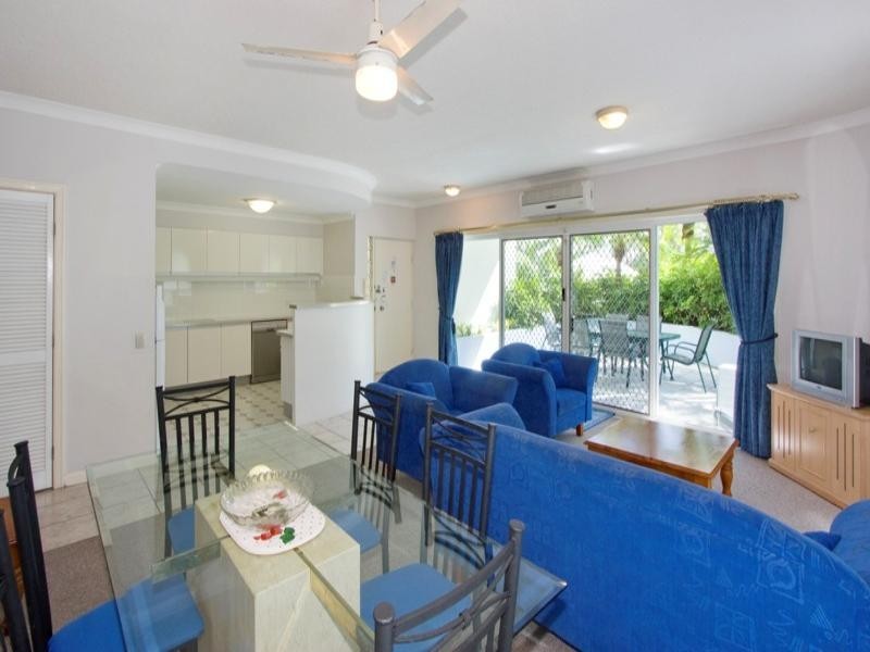 Broadbeach Waters QLD 4218