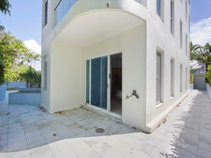 Broadbeach Waters QLD 4218