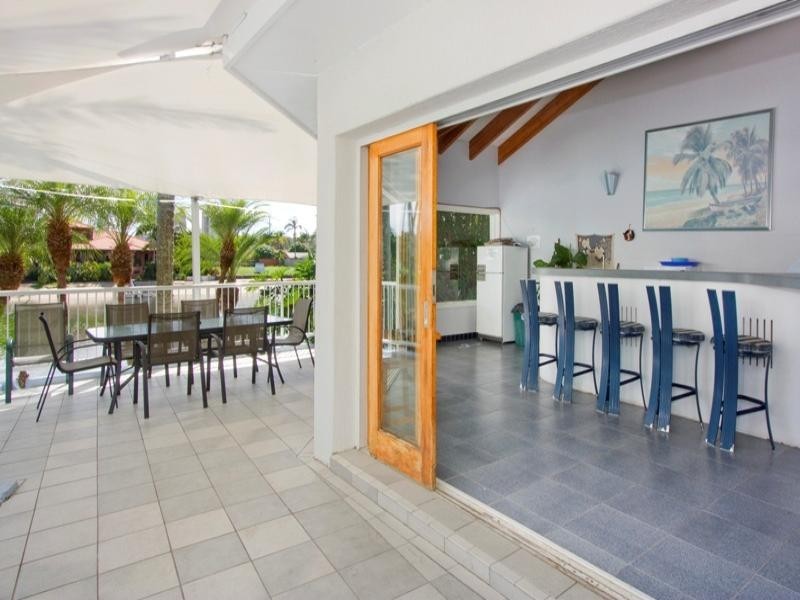 Broadbeach Waters QLD 4218