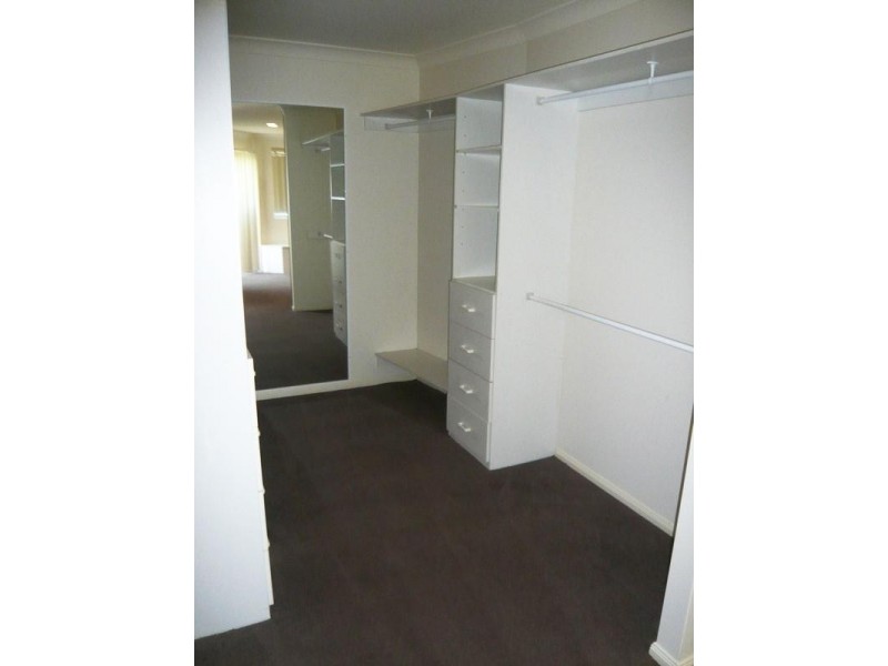 2/125 Santa Cruz Boulevard, Broadbeach Waters QLD 4218