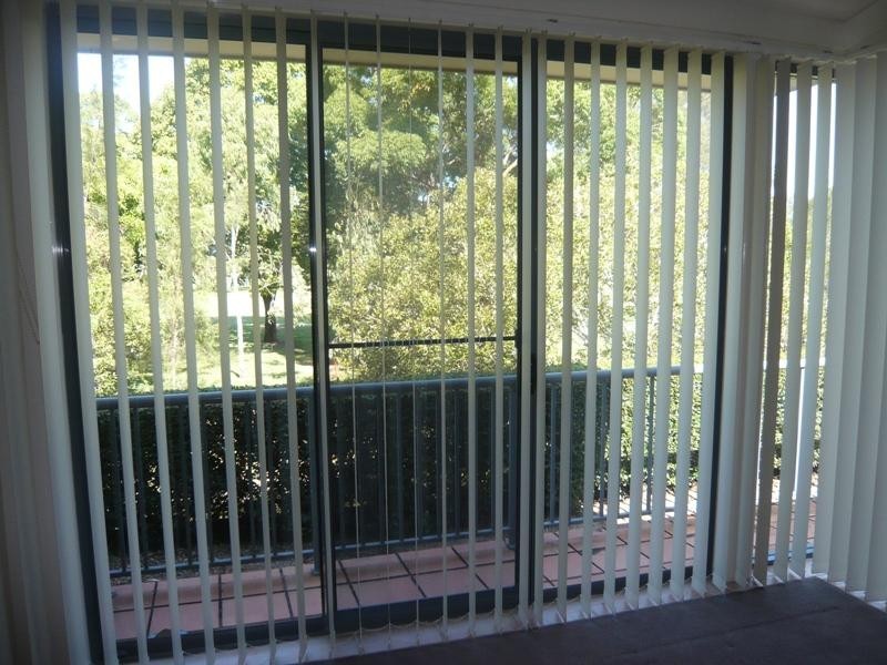 2/125 Santa Cruz Boulevard, Broadbeach Waters QLD 4218