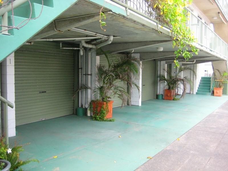 1 ‘Seabeach Court’, 4 Seabeach Avenue, Mermaid Beach QLD 4218