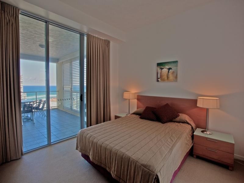808 ‘Wings Resort’, 18 Fern Street, Surfers Paradise QLD 4217
