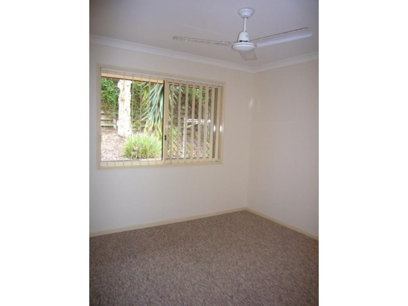 2/3 Kingia Court, West Burleigh QLD 4219