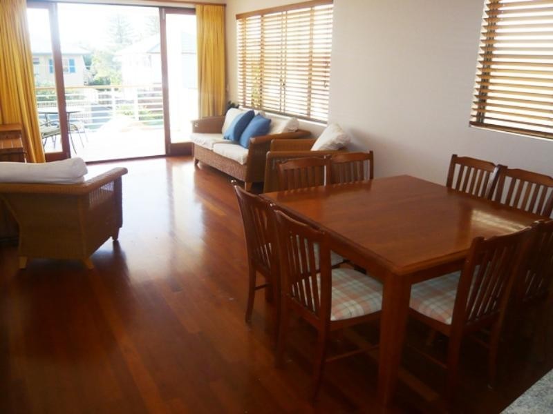 10 Alfred Street, Mermaid Beach QLD 4218