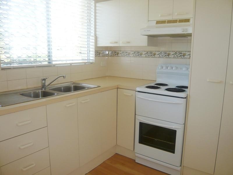 18/171 Old Burleigh Road, Broadbeach QLD 4218