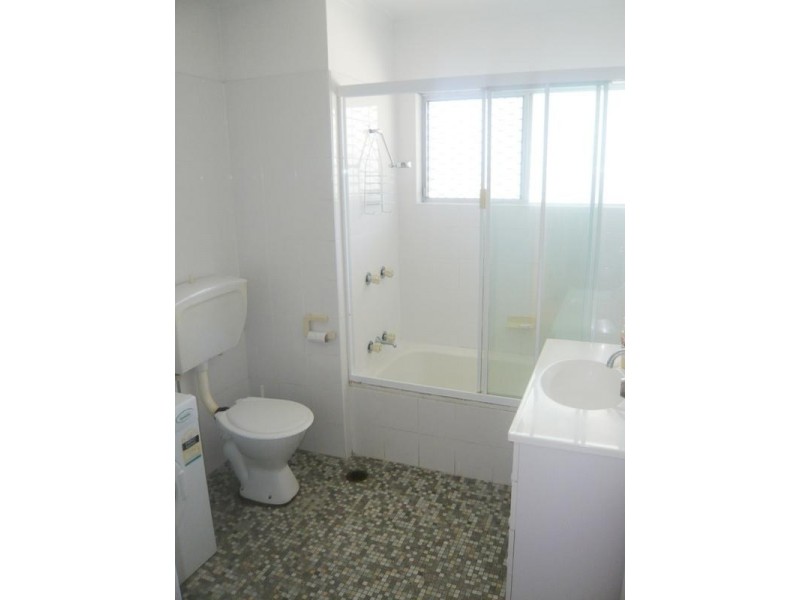 18/171 Old Burleigh Road, Broadbeach QLD 4218